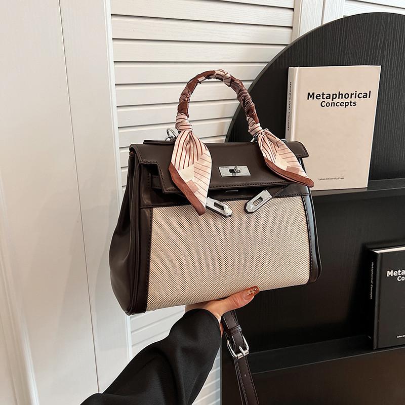 Stylish High-end Women s Handbag 2023 Autumn Winter Retro Fashion Small Square Bag