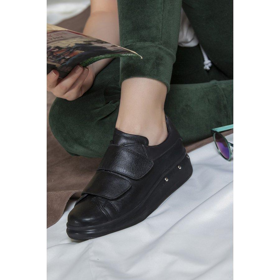 

Женские повседневные туфли из натуральной кожи на толстой подошве, кроссовки