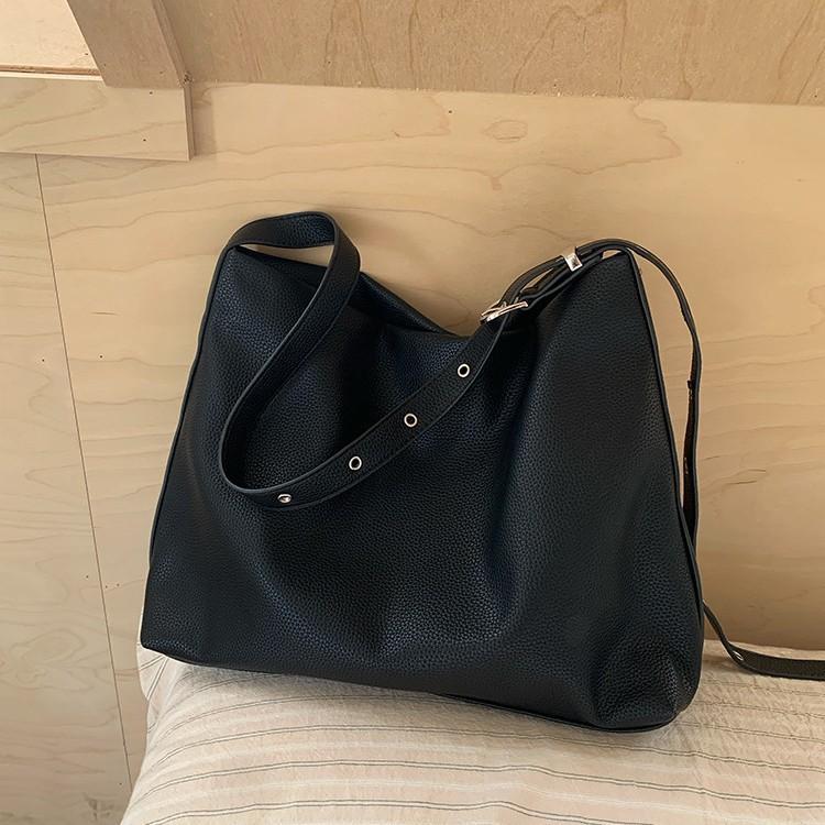 Autumn New Minimalist Lazy Wind Bucket Bag Large Capacity Fashion Shoulder Bag Casual Versatile Bag