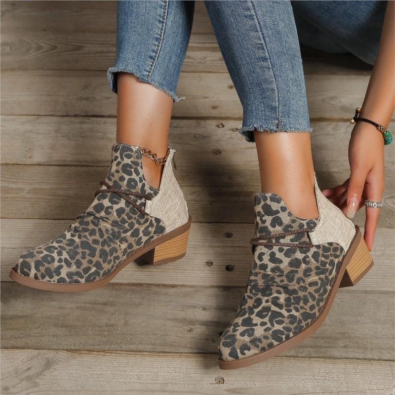 Autumn and Winter New Large Size Women's Shoes Matching Retro Style Fashion Ankle Boots C711