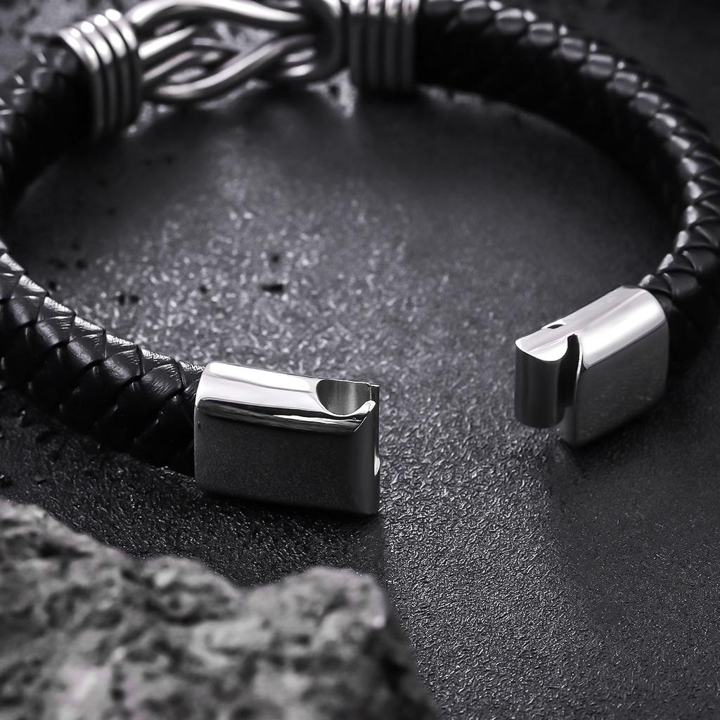 Men's stainless steel twisted bracelet, hip-hop punk leather accessory