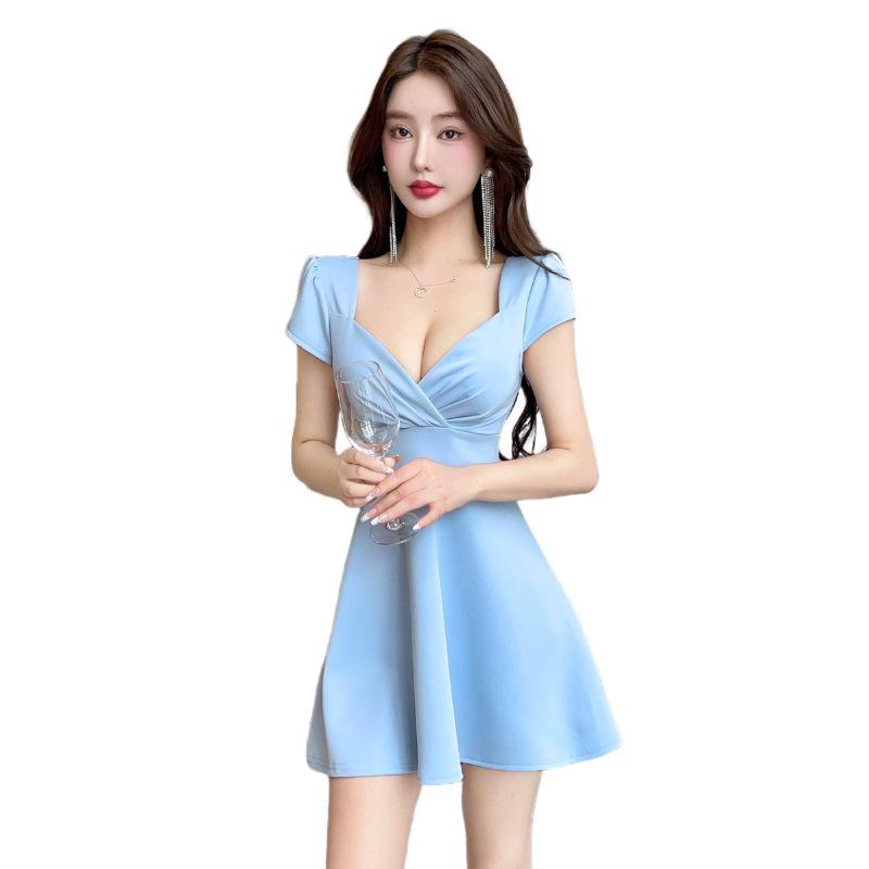 Women's Low-Cut V-Neck Backless A-Line Dress - Slimming, Short-Sleeved, Foot Massage Technician Uniform