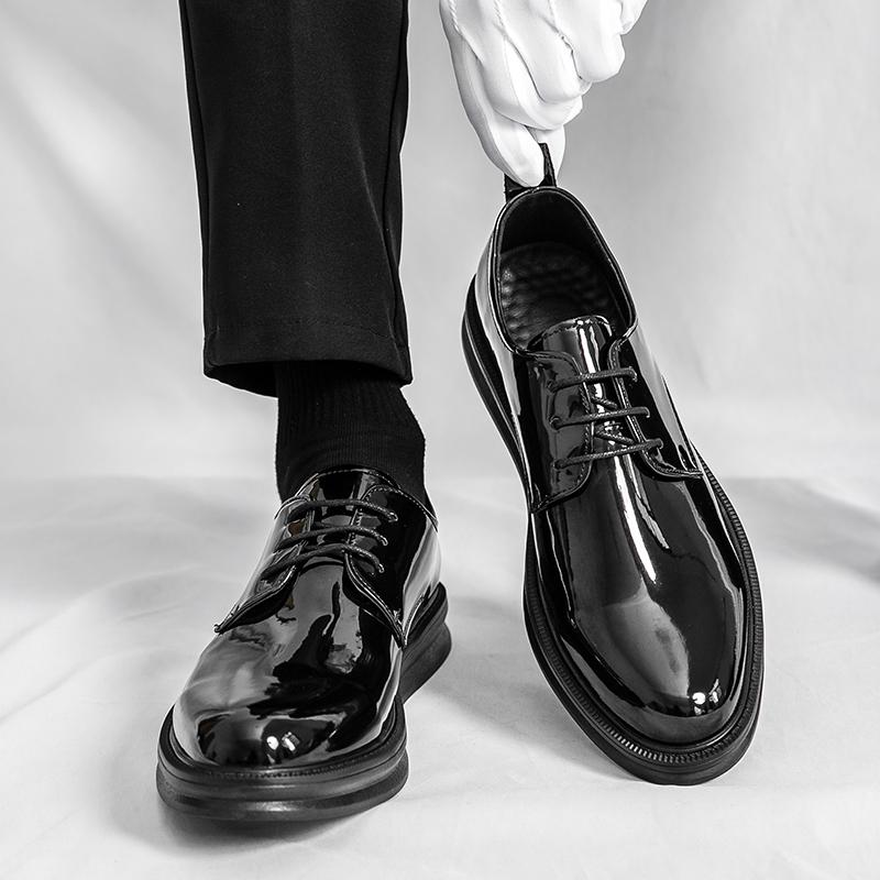 Men’s White Derbys Dress Formal Business Patent Leather Shoes Men Gentleman Style Tuxedo Wedding Blazers Saddle Shoes Contrast StitchingLarge Size