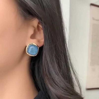 Large Gold Stud Earrings Accessories for Women with Blue White Stones Luxury Party Ear Jewelry Earring AVE