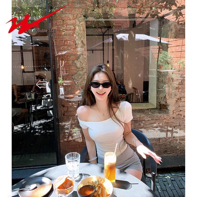 Women s Solid Off-Shoulder Knit Top L