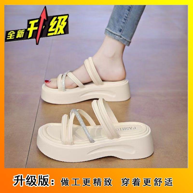 Muffin super fire one-word drag 2025 summer new thick-soled Roman sandals female sandals two wear fairy wind beach shoes