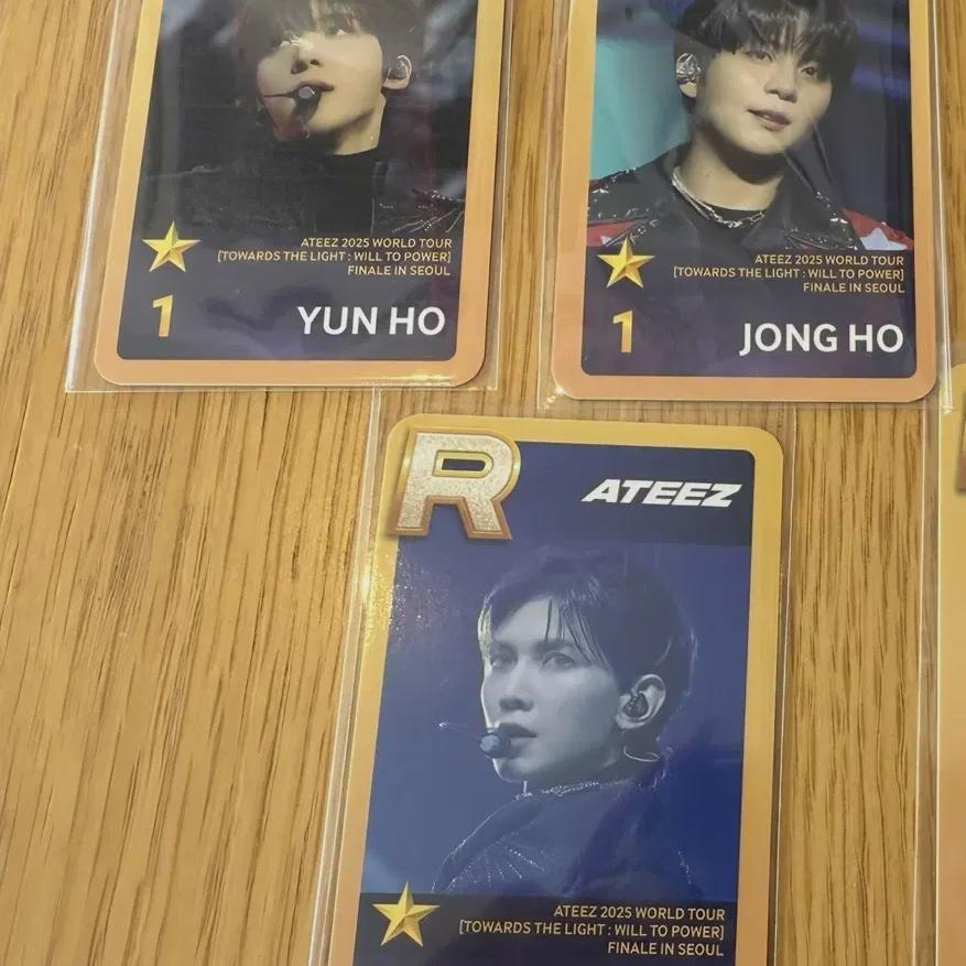 

Суперзвезда Ateez Покка Юнхо Ёсан Чонхо