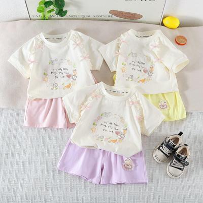 Summer 2026 Girls' Floral T-shirt & Shorts Set - Stylish Round Neck Two-Piece Outfit