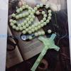A52E Luminous Rosary Green Beads Necklace Catholic Rosary Beads with Natural Stone Crucifix Religious Jewelry for Women Men