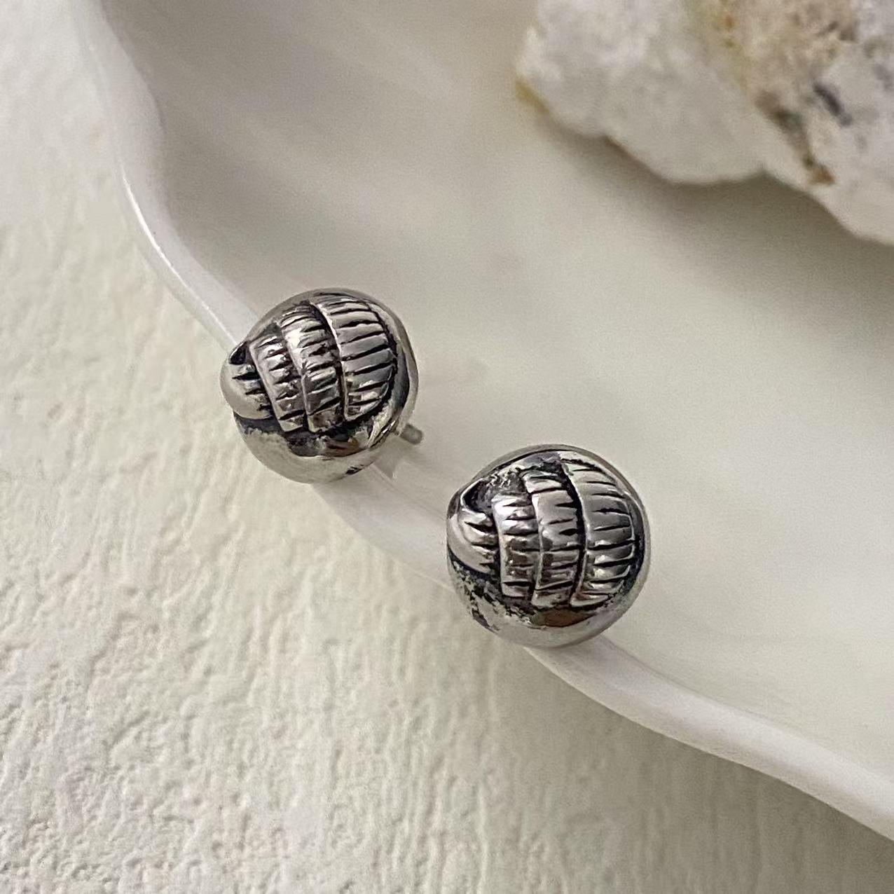 Trendy Retro Stainless Steel Stud Earrings - Exaggerated High-End Niche Ear Jewelry