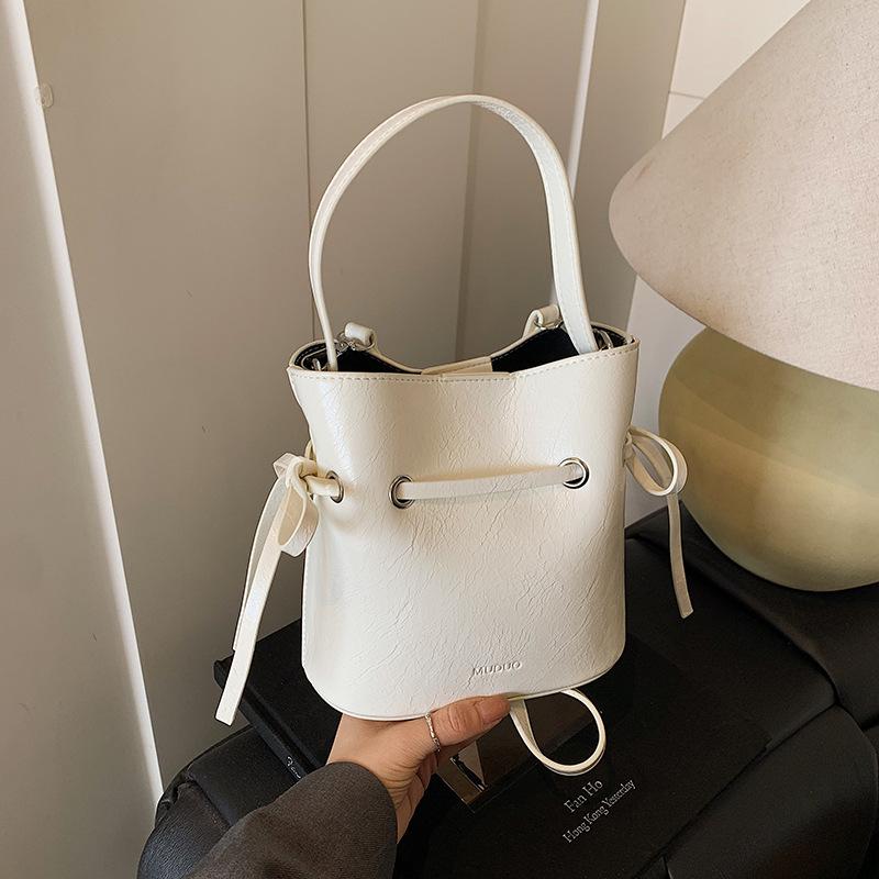 

Handbag bag women s spring and summer new fashion small fresh simple bucket bag retro shoulder messenger bag белый