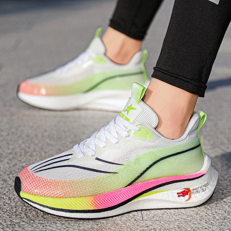 Running Shoes, Sports Shoes, Racing Shock Absorption, Ultra-light Running Shoes, Male Adolescent Students, Breathable Fly-woven Mesh Running Shoes
