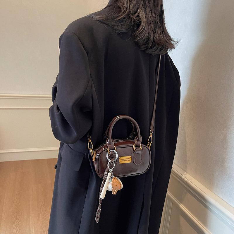 2025 Herbst und Winter neu Koreanische einfarbige lässige Handtasche Nische Pendeln täglich Trend Schulter Umhängetasche