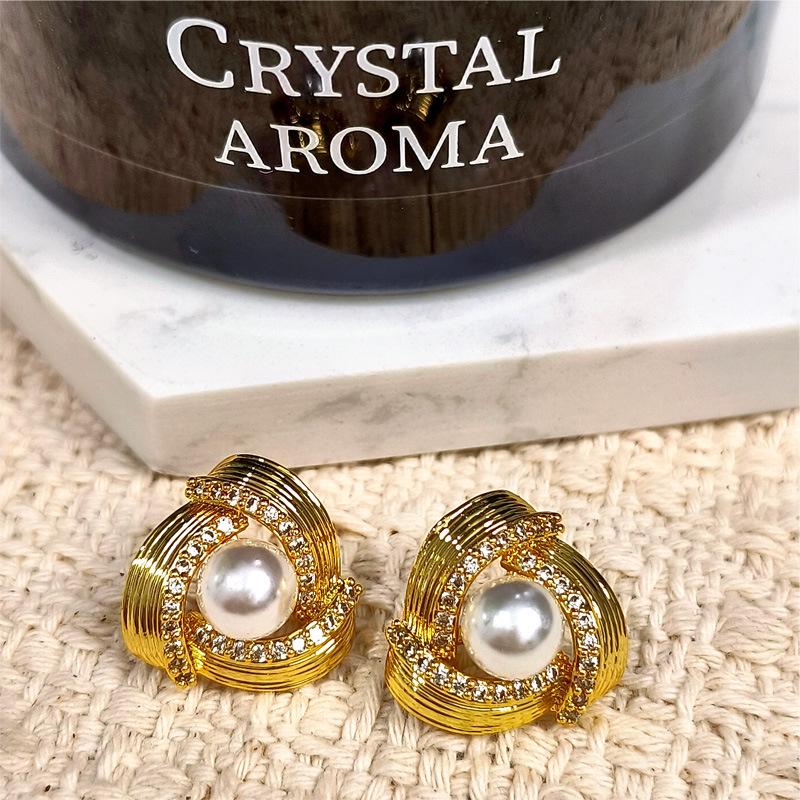 French Pearl Zirconia Triangle Stud Earrings: Silver Needle, Simple Luxury Fashion