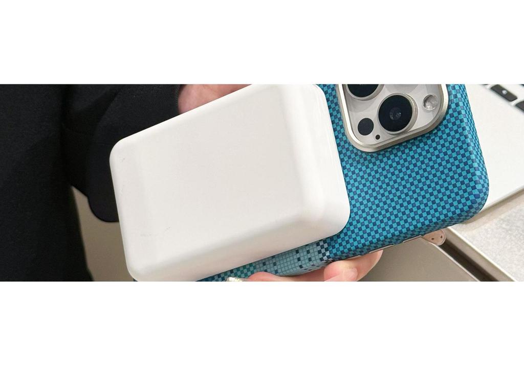 Compatible iPhone 17 Pro Max Sunset Moonrise Kevlar Magnetic Case, Full Coverage Anti-Fall Design.