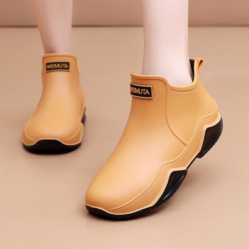 

Korean Style Ankle Rain Boots: Waterproof, Warm, Flat Bottom, Ideal for Outdoor, Kitchen, or Car Wash. 36