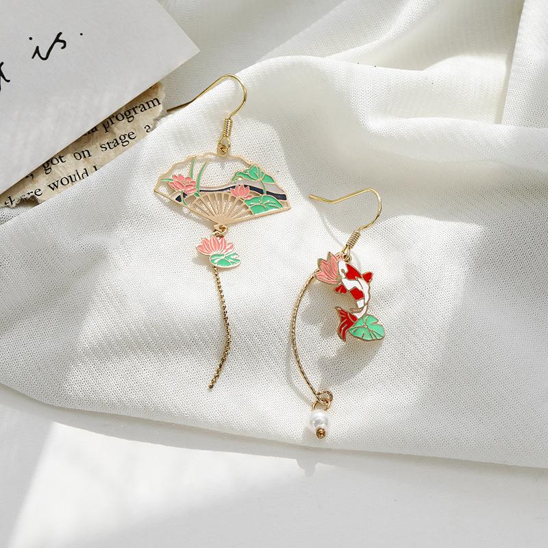 Vintage Chinese Style Flower Fan Earrings for Women Cute Asymmetrical Crane Cat Drop Earring Girls Party Daily Fashion Jewelry