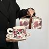 Ensemble élégant de tasse à café et soucoupe en porcelaine d'os OLOEY
