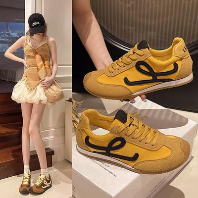 Design di nicchia retrò suola piatta casual sportivi scarpe bianche piccole da donna primavera 2025 nuove Dexun Forrest Gump shoes