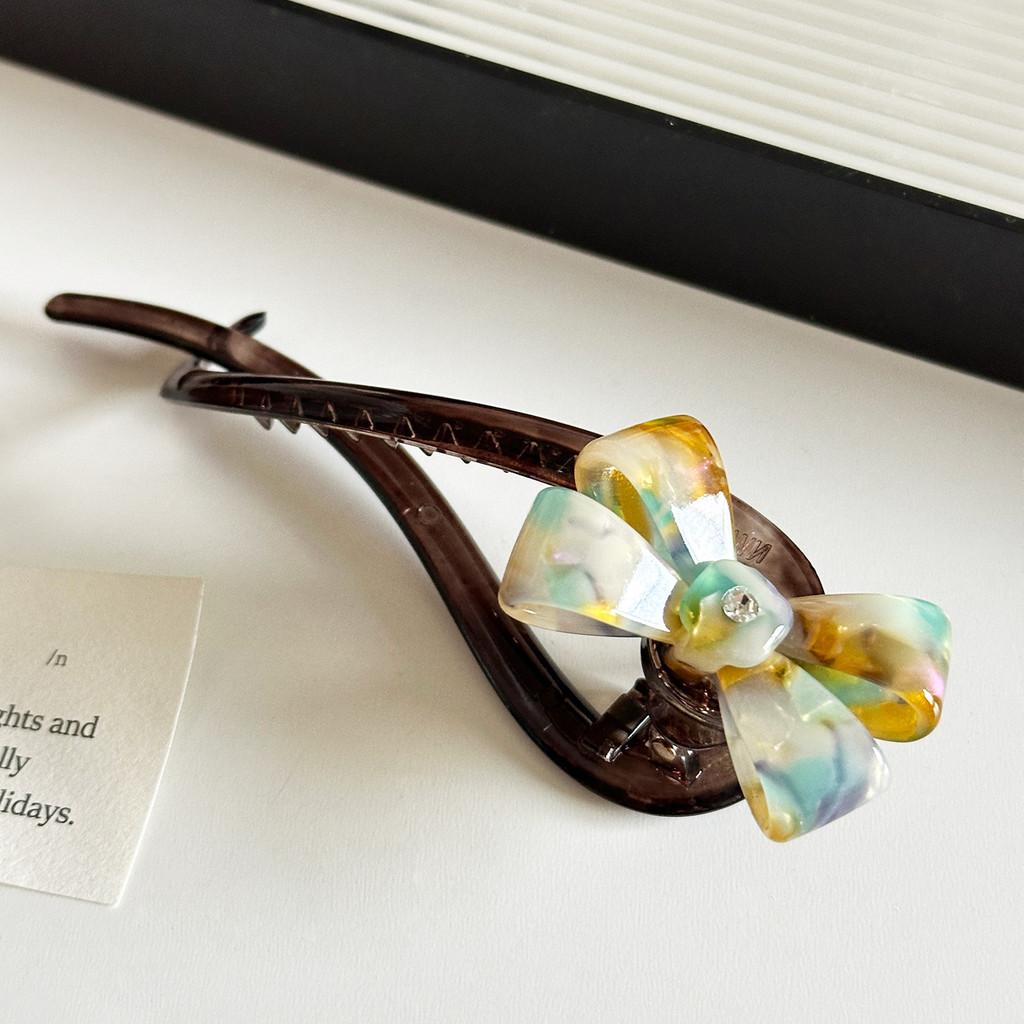 Elegant Bow Hair Clip For Women Premium Acetate Chic Fashionable Accessory