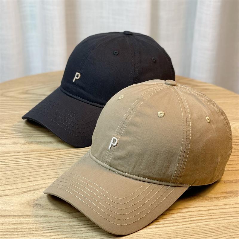 New style hats for men and women with small letters for spring and summer P Soft-top baseball cap with wide brim for large head sizes, casual cap for