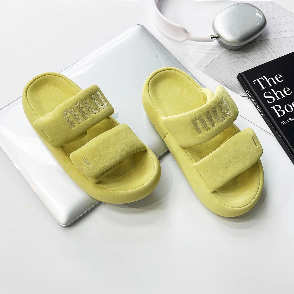 Thick-soled Slippers for Women Who Step On Shit Feel Summer Wear 2025 Bread Heightening Muffin Velcro One-word Cool Slippers for Women
