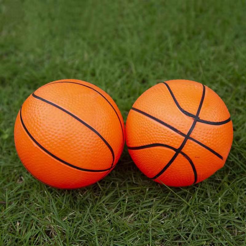 Juguetes de Pelotas Deportivas Inflables de Goma de 18 CM - Baloncesto y Fútbol Combinados de PVC Engrosado para Niños - Juego Exterior en la Playa - Pelotas Deportivas Elásticas