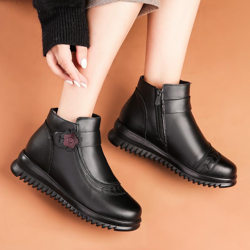Mid and Old Age Women's Winter Cotton Shoes Mom's Genuine Leather Short Boots Grandma' Non-slip Warm Fleece Lined Shoes