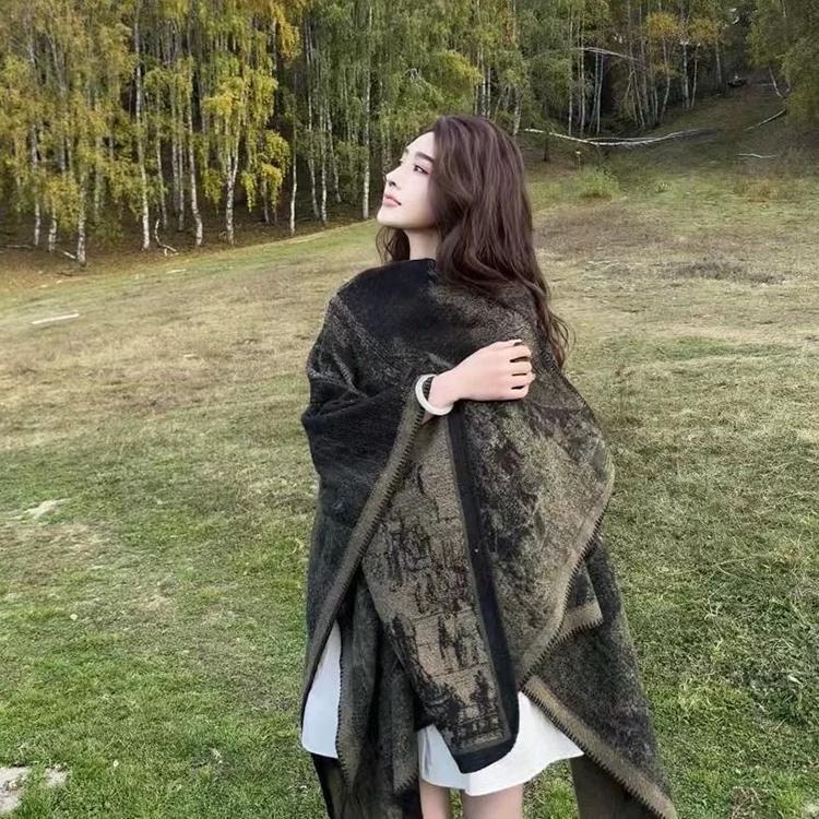 Autumn & Winter Women's Shawl: Xinjiang & Tibet Travel Cape, Thick Western Sichuan Outerwear Cloak