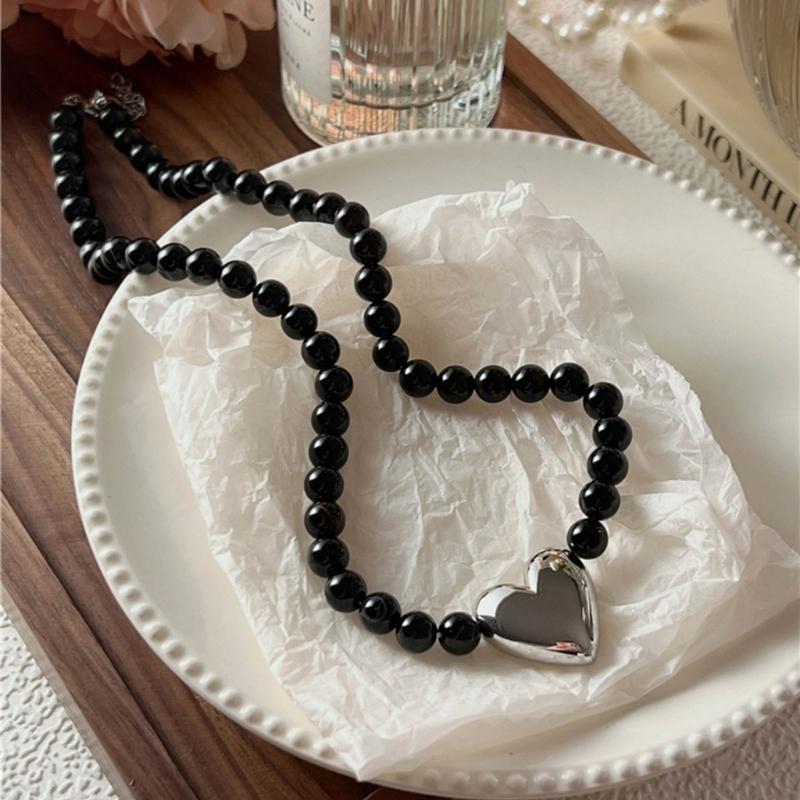 Black Beaded Necklace Heart Pendant Choker Chain Necklace Beads Choker Party Accessories Gift for Men Women Girlfriends