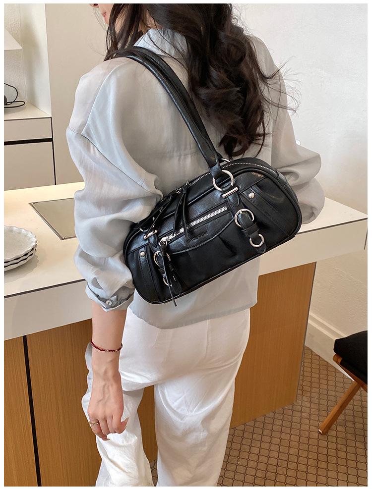 Trendy Women's Pillow Shoulder Bag - 2026 Large Capacity Underarm Fashion Handbag