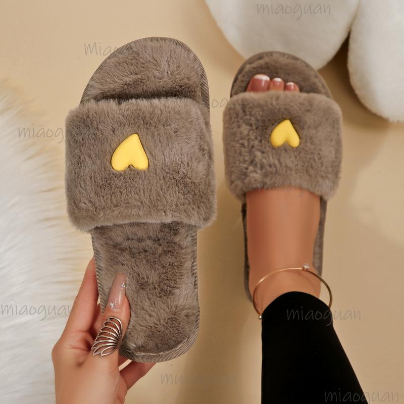 Cute Heart Decoration Short Plush Indoor Slippers Women 2025 Winter Soft Thick Bottom Bedroom Slides Warm Faux Fur Slippers