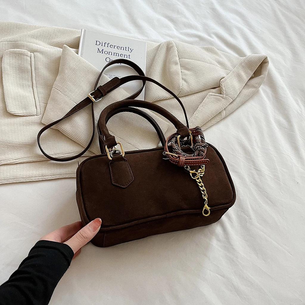 Women Fashion Small Faux Suede Soft Square Handbags and Purses Vintage Winter Crossbody Bag Lady Shoulder Bag