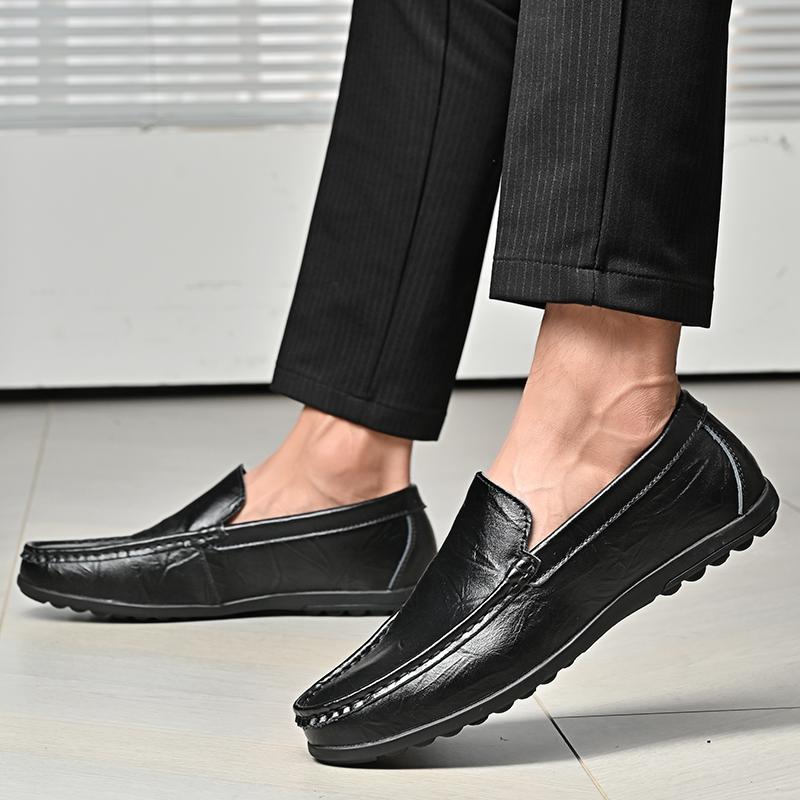 Men’s Moccasins Loafer Driving Shoes Flats Casual Slip On Plus Size Wide Head Shoes for Men