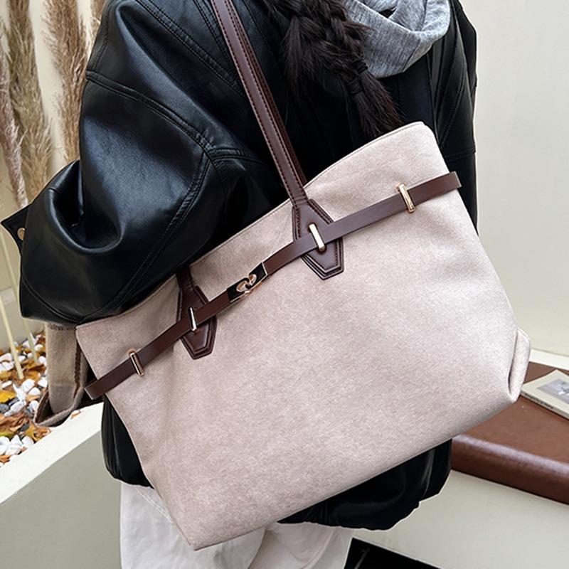 Autumn new bag retro fashion casual shoulder bag commuter underarm bag portable large capacity tote bag