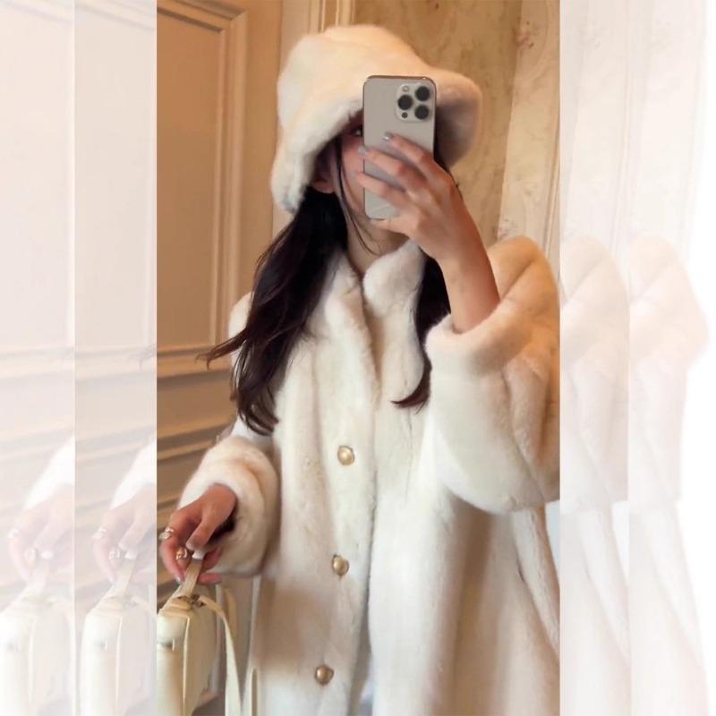 Autumn and Winter Thickened Long Fur Integrated Fur Coat Women's High Sense Light Fashion Simple Coat Tide