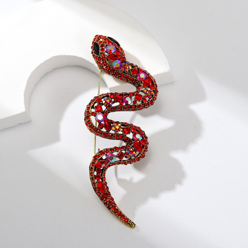 Diamond-encrusted retro snake brooch fashion coat suit accessories corsage pin shoe buckle accessories