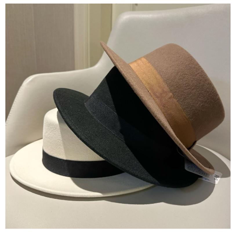 Hat Women'S Autumn/Winter Vintage English Hat Korean Edition Woolen Top Hat Wide Brim Fashion Versatile Black White Flat Top Hat
