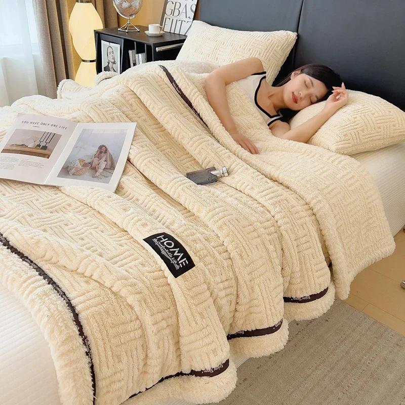 New Half Sides Fleece Autumn Winter Blanket for Bed Soft Fluffy Warm Sofa Cover Blankets Glade A Comfortable Warmth Blanket