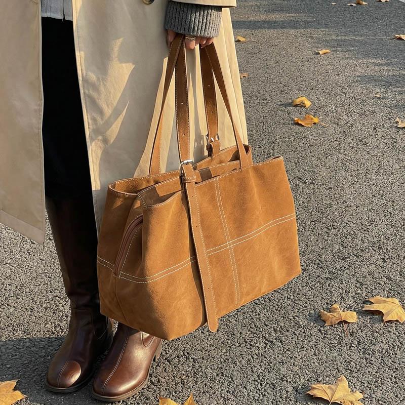 Vintage Suede Tote Bag for Women Large Capacity Casual Shoulder Bag Retro Cross Quilting Soft Hobo Handbag for Daily Commute Work Shopping Travel