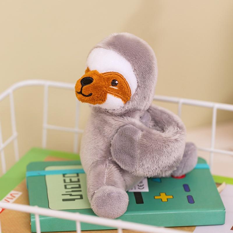 

Cute animal unicorn elephant snapping circle plush toy doll deer turtle bracelet doll doll 14*12cm（0.05kg）