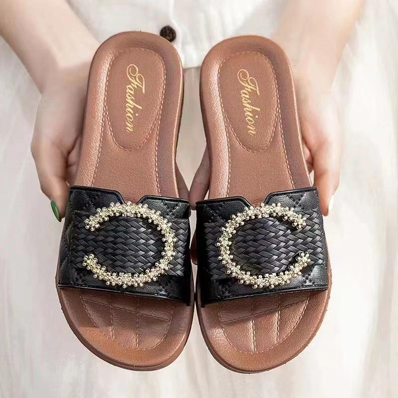 

Модные тапочки с пайетками в корейском стиле для женщин, лето 2024, новые модные тапочки с металлическим дизайном и плоской подошвой для женщин, Zapatos De Mujer 36-37 чёрный