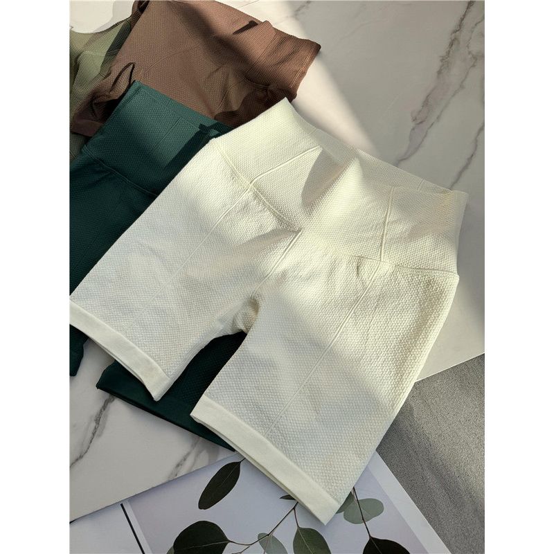 Yoga Seamless Minimalist Style Fitness Women Breathable Shorts