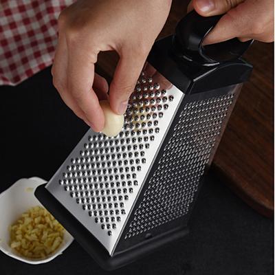 Vegetable Grater Ergonomic Handle Shredding Manual Helpful 4-in-1 Multifunctional Potato Slicer Cutter for Restaurant