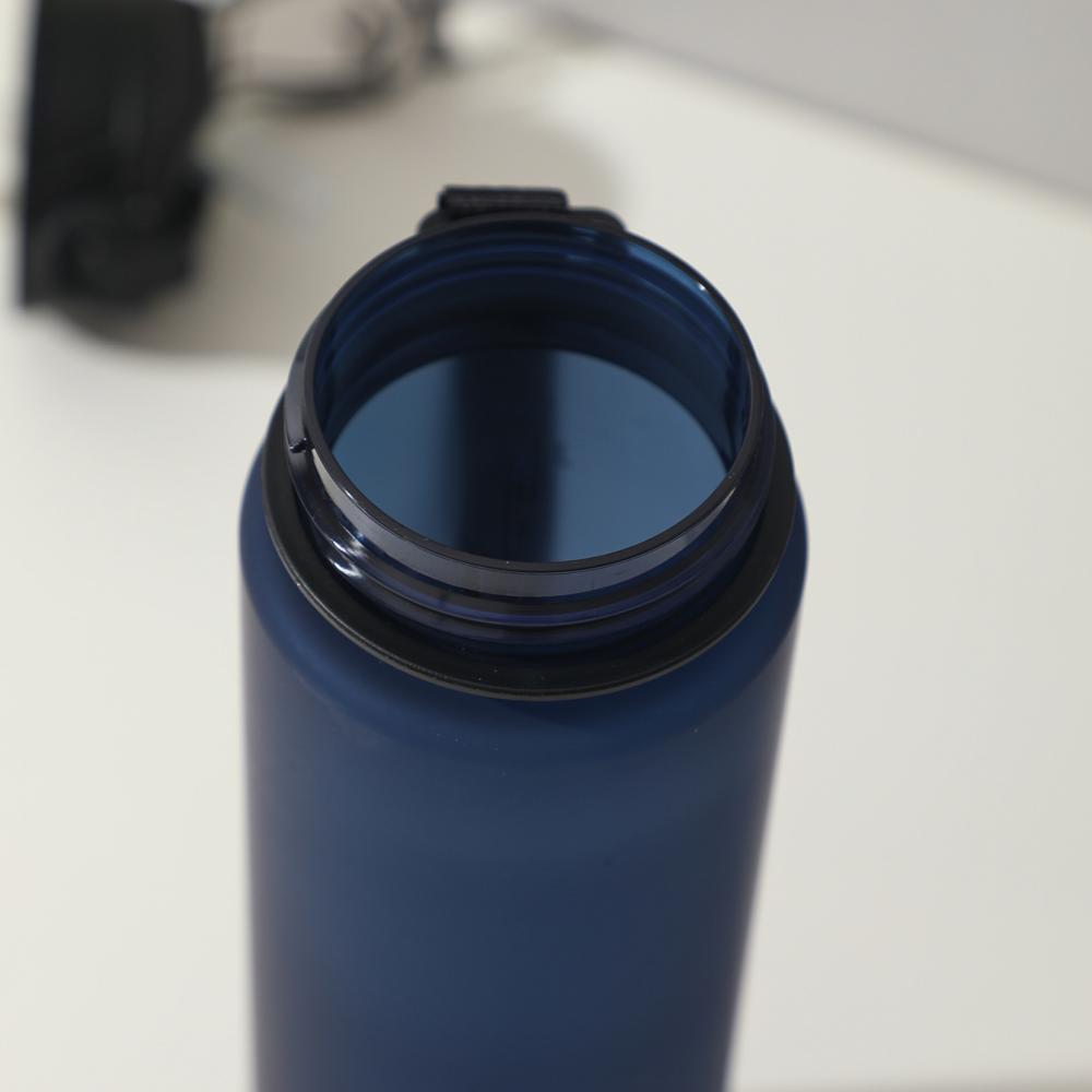 750ML Leak-Proof Sports Water Bottle with Straw and Carrying Loop BPA-Free Portable Mug with Seal Lid for Fitness Camping