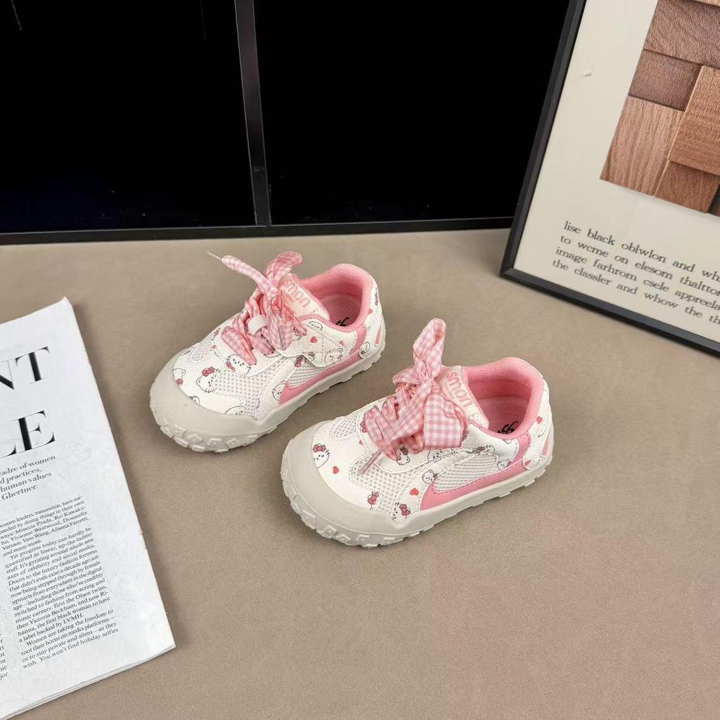 Girls' Cartoon Sneakers - Soft, Non-slip Casual Shoes for Spring & Autumn 2026