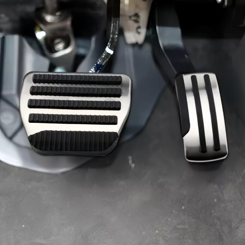 Stainless Steel Car Pedals AT MT Pedal Cover for Nissan X-trail Xtrail T31 2010 - 2013 Qashqai J10 2012 - 2015 Accessories
