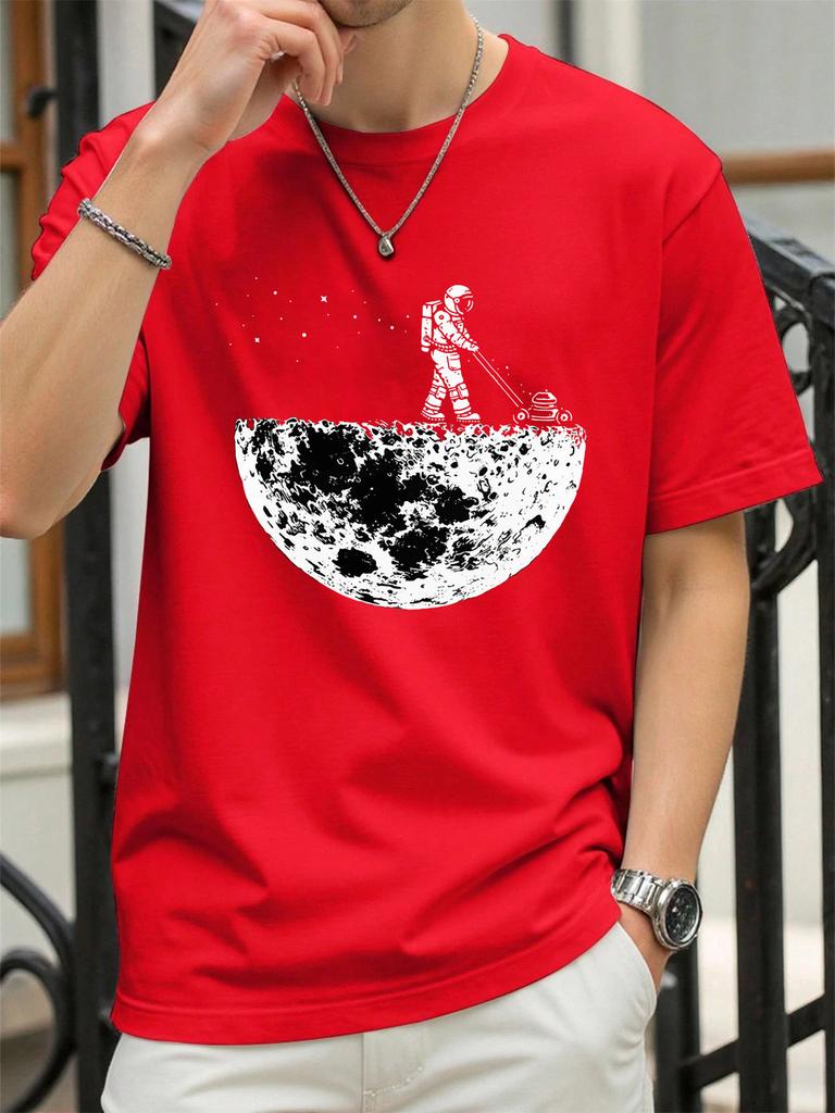 Astronaut Mowing The Moon Print T Shirt Men Summer Oversized TShirt Hip Hop Crewneck Short Sleeve Casual Cotton Streetwear