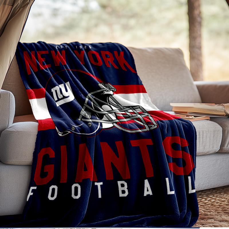 New York Giants Helmet Blanket Outdoor Flannel Blanket for Camping, Hiking, Garden Parties, Picnic Essentials,gift for family and friends