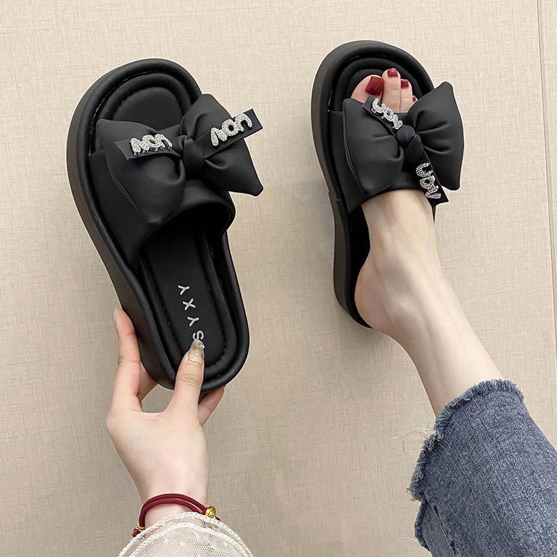 Flat-bottomed slippers women's summer new rhinestone bow word casual beach cool slippers